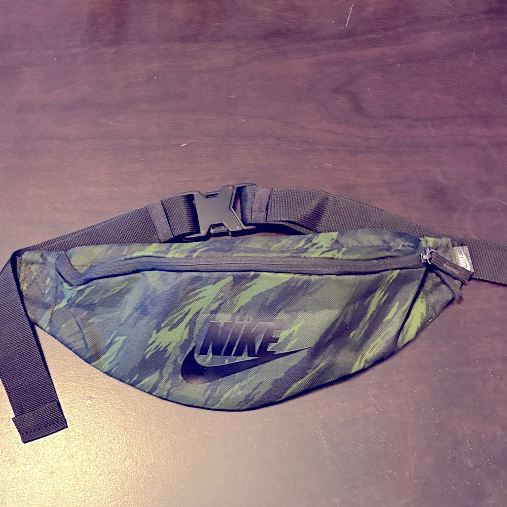 Nike Black and Green Belt Bag